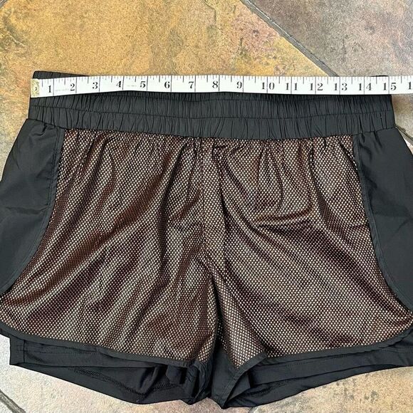 Fabletics Demi Lovato Lita High Waisted Athletic Shorts Medium - Picture 3 of 10